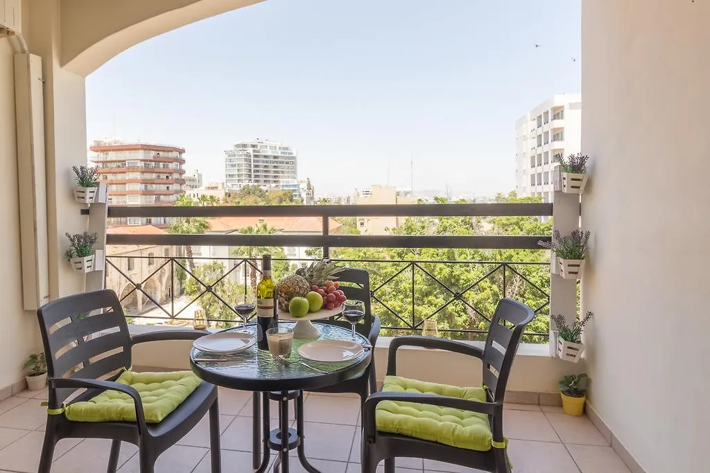 Mama Seaside Apartment Larnaca 0*,